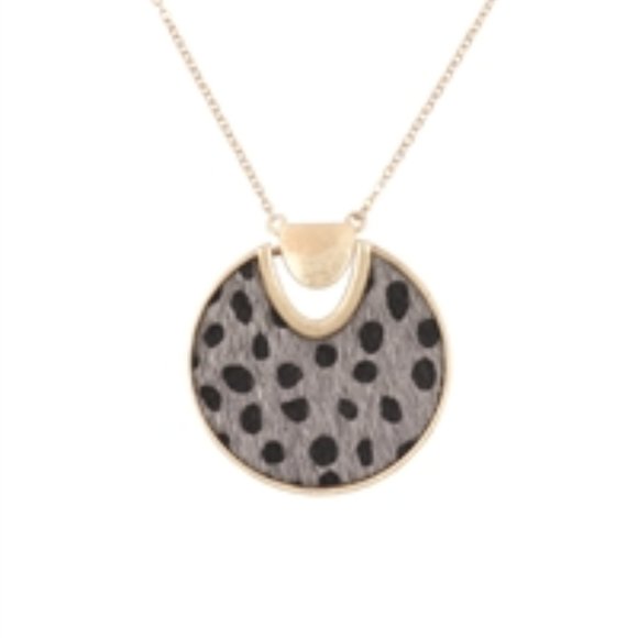 Gray and Black Leopard Pendant Necklance - Picture 1 of 2